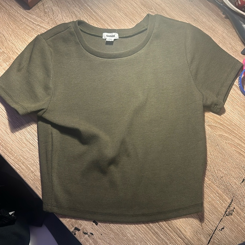 Green, Size small, Garage T shirt
